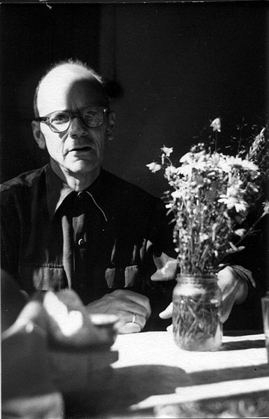 Tiedosto:TitoC1956.jpg